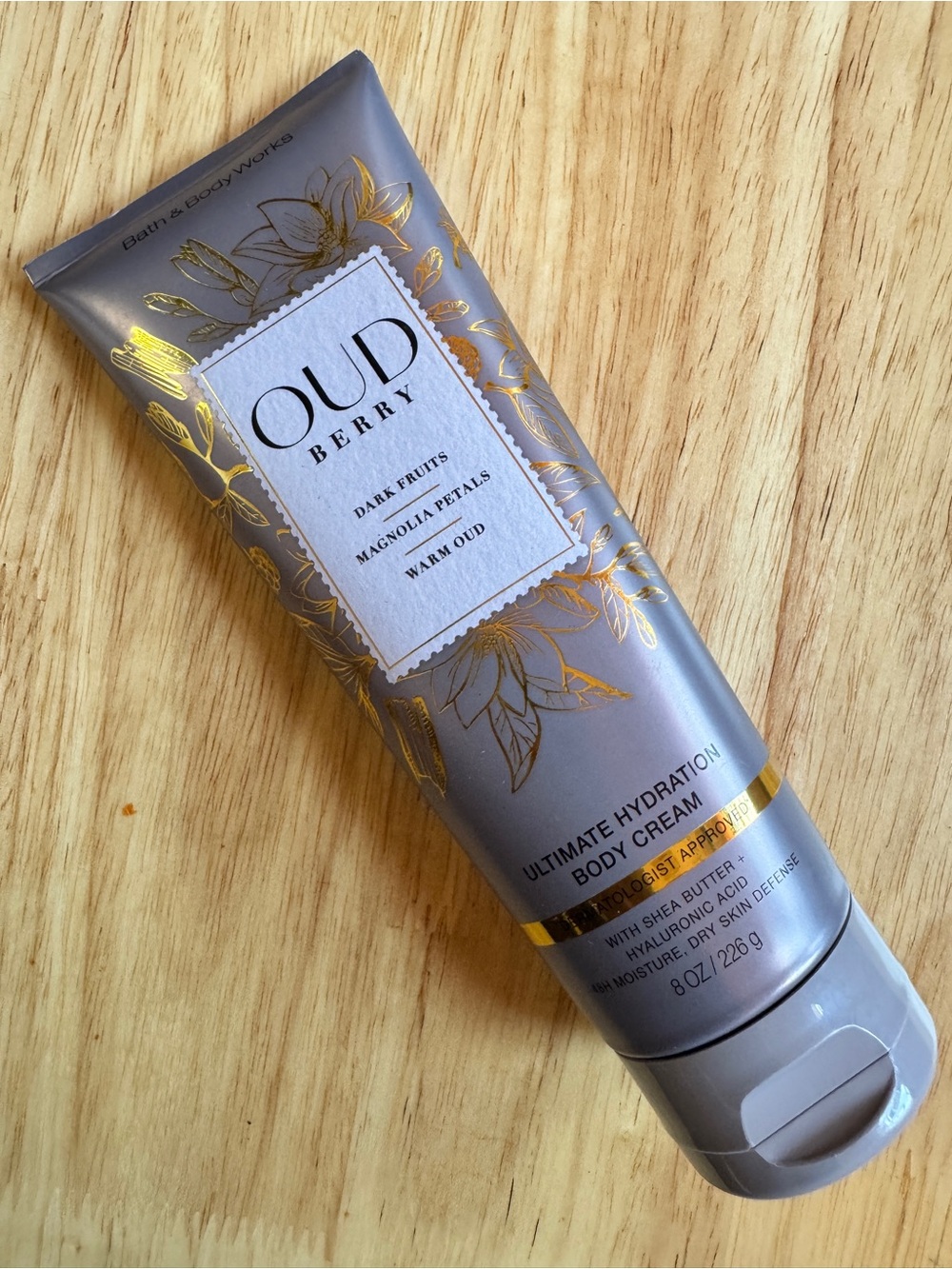 Bath & Body Works Oud Berry Body Cream - Gray with Gold Accents